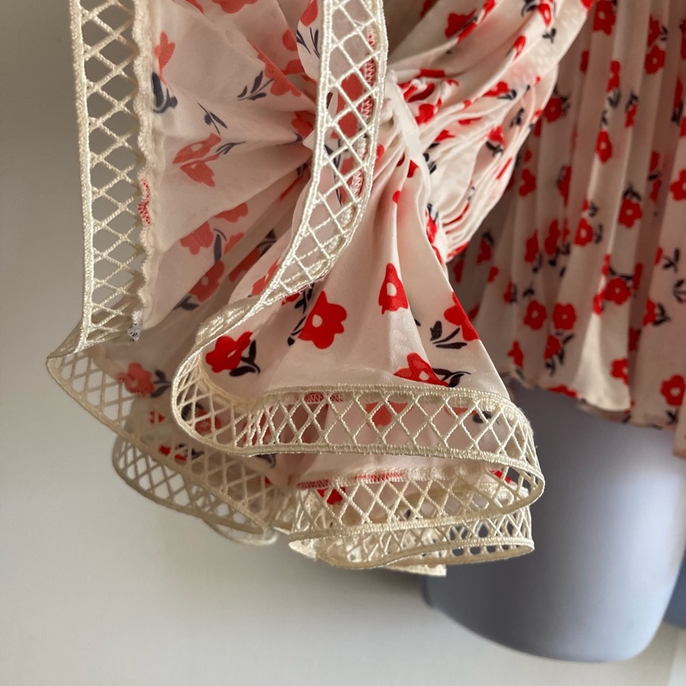 Self-Portrait Ditsy Floral Print One Shoulder Blouse, Sz 2 - Picture 10 of 16